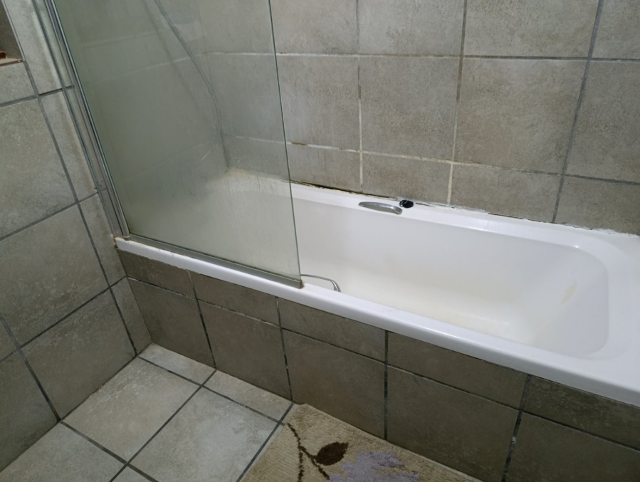 3 Bedroom Property for Sale in Langenhovenpark Free State